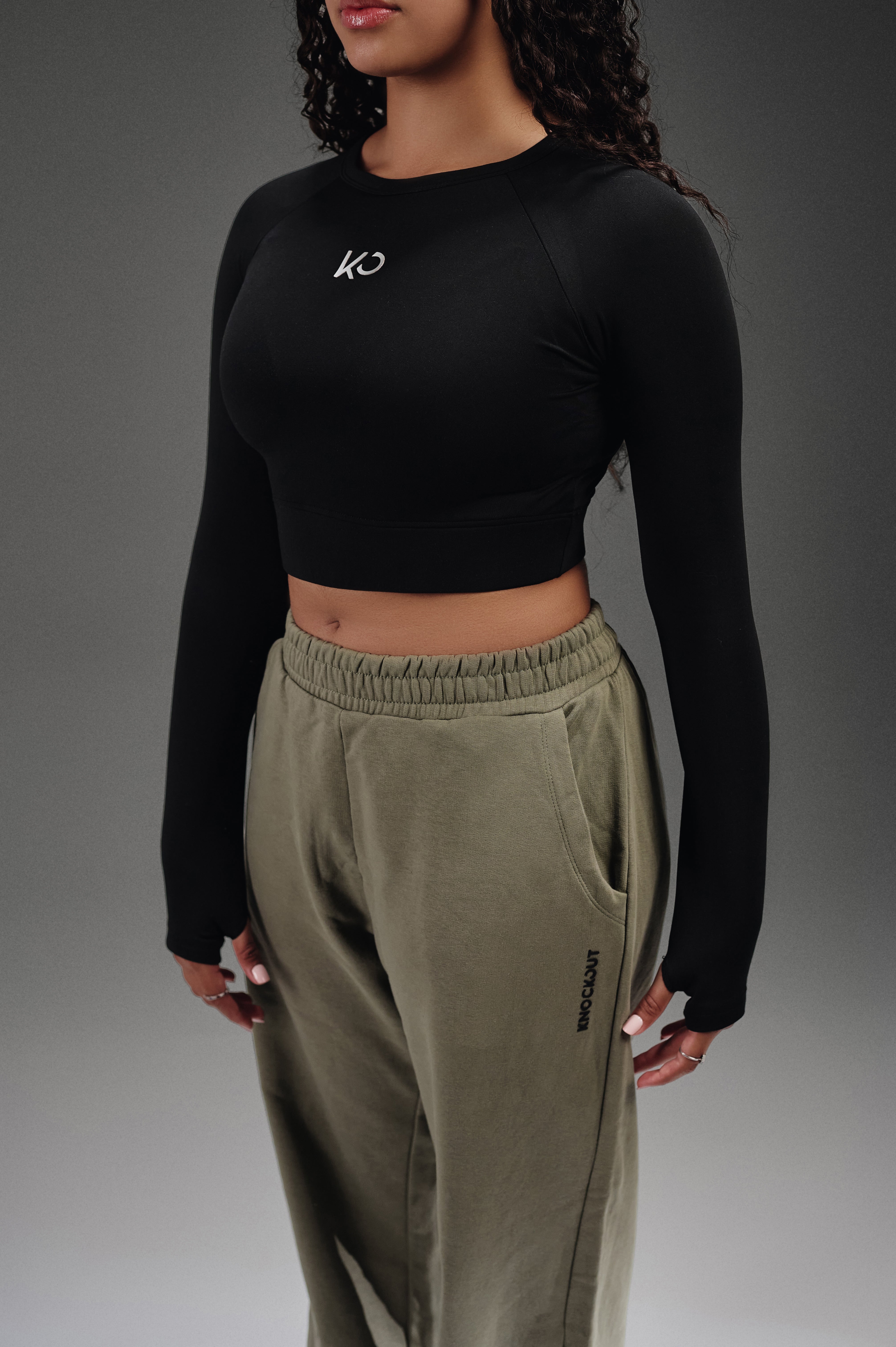 Flex Layer Top Cropped Long Sleeves - Black