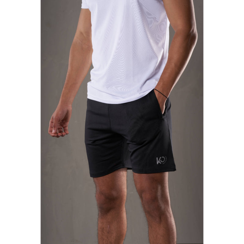 Performance Regular Short - Black